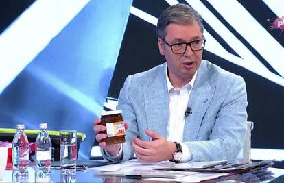 Vučić  opet s košaricom na TV-u: Tražili su da snizimo meso, ulje, žalili su se na luk, jeftiniji je sad