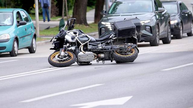 Jedna osoba ozlijeđena u prometnoj nesreći u Splitu