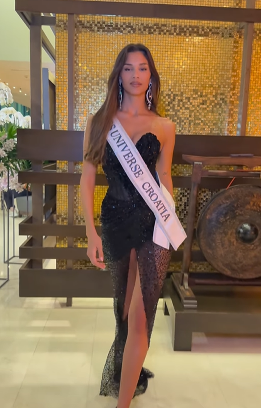 Tko je Laura Gnjatović, Miss Universe Hrvatske: Od odbojke i sestrinstva do krune i Tajlanda