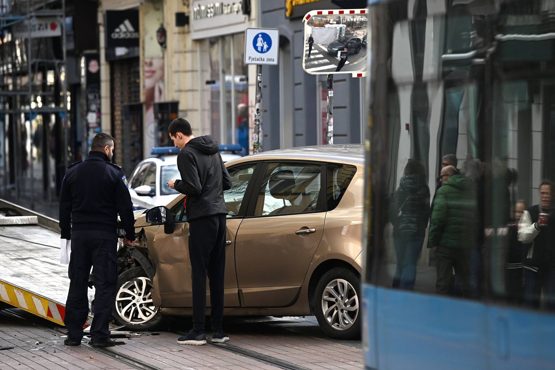 Zagreb: Prometna nesreća uzrokovala kratkotrajni zastoj tramvaja 