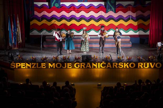 Županja: U sklopu 59. Šokačkog sijela održana Revija narodnih nošnji zlatara