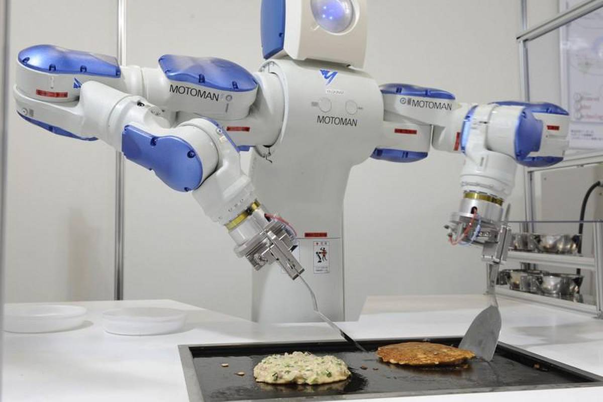 Novi japanski robot peče palačinke i pljeskavice