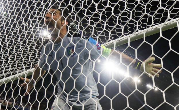 Belgium v Italy - EURO 2016 - Group E