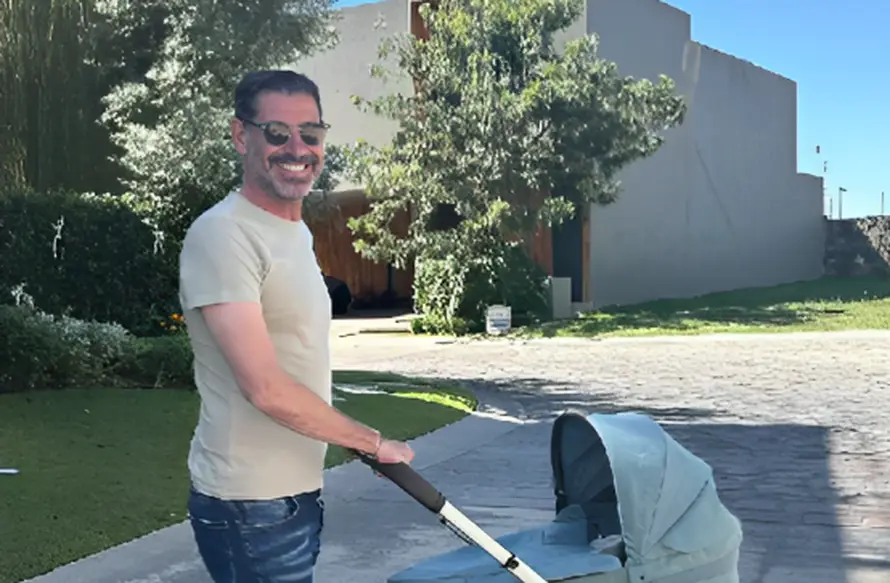 Obožavatelji oduševljeni! Fani Stipković podijelila slatku fotku svoje obitelji: 'Najbolji poklon'