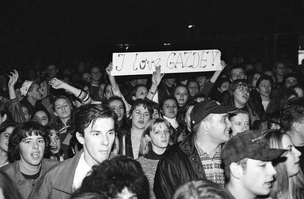 Zagreb: Gazde i gosti održali veliki koncert u Domu sportova, 12.12.1995.