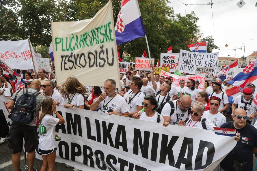 Zagreb: Veliki prosvjed u Zagrebu zbog zagađenja i opasnog otpada u Lici