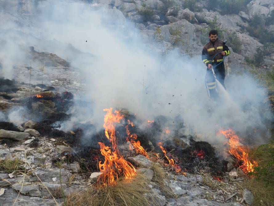 Našli mrtvog muškarca: "Sve će izgorjeti, nema dosta ljudi!"