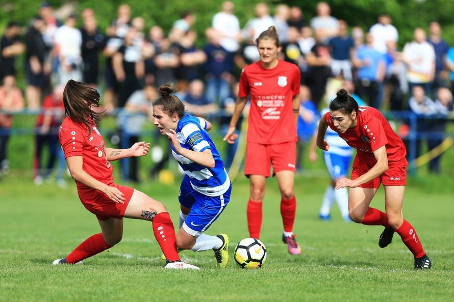 Osijek: NogometaÅ¡ice Splita svladale Osijek nakon 12 sezona i postale prvakinje