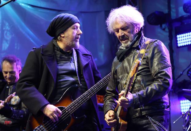 Šibenik: Šibenska Adventura zapo?ela koncertom Parnog valjka u perivoju Roberta Visianija