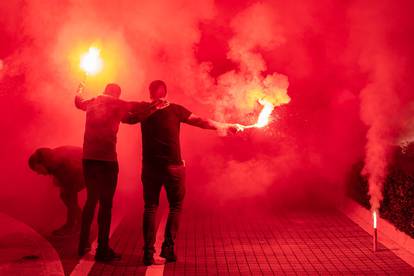 Bakljada i slavlje navijača na ulicama Dubrovnika nakon osvojene bronce