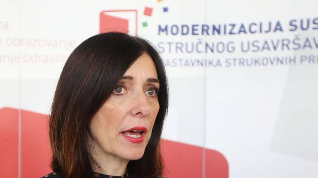 Å ibenik: Izjava ministrice Divjak na 3. Danima strukovnih nastavnika u Solarisu