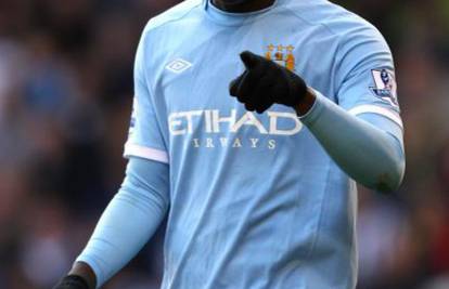 Balotelli ne ide nikamo: Želim sa Cityjem osvojiti Premiership