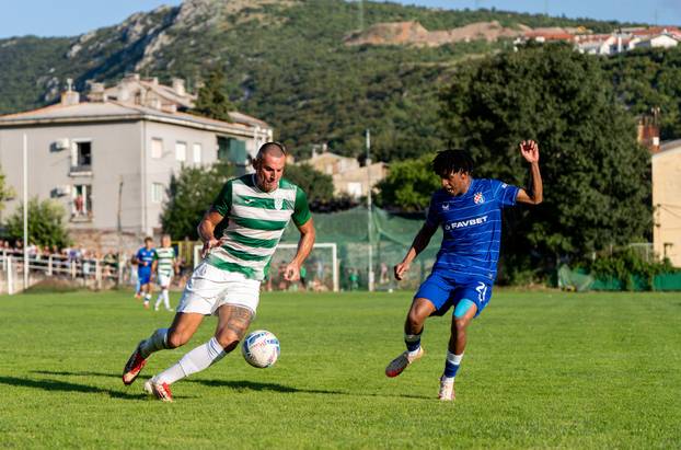 Senj: NK Nehaj proslavio 105. rođendan prijateljskom utakmicom protiv Dinama