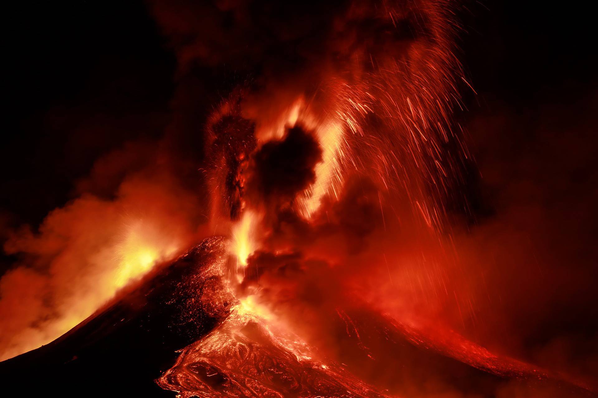 The fury of Etna continues