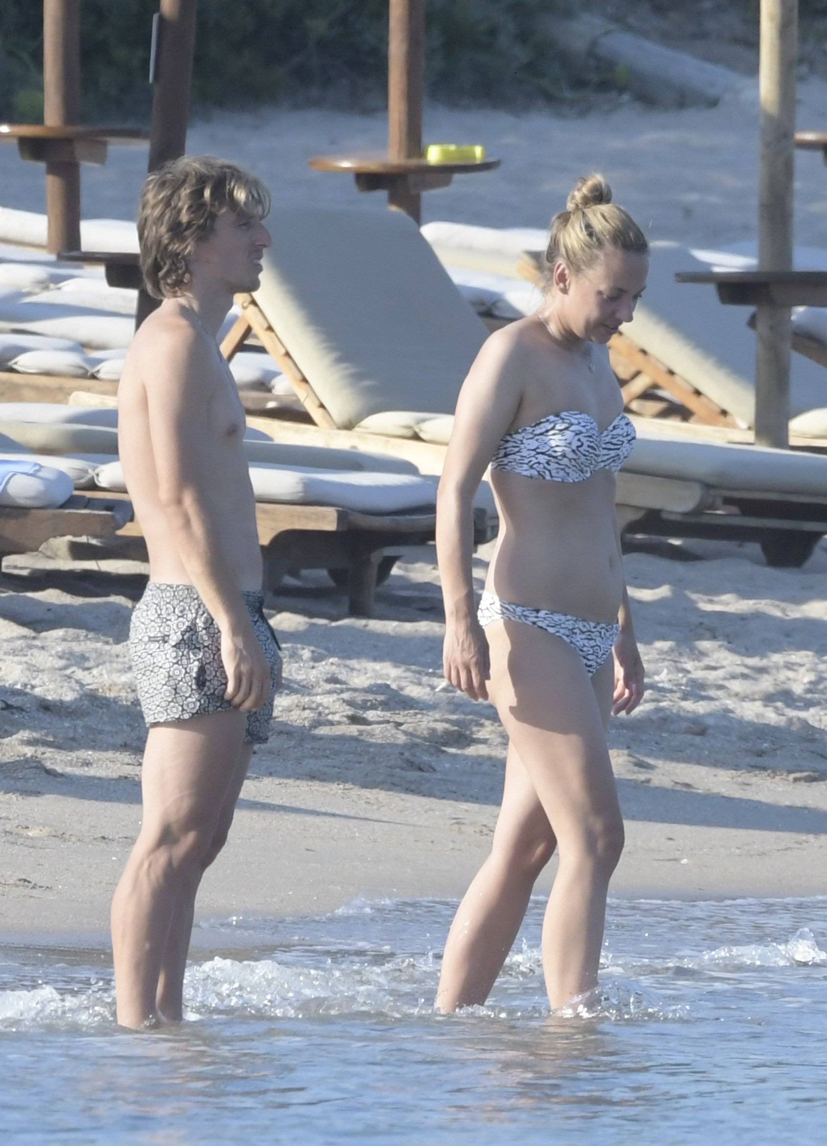 Luka Modric and wife on holidays in Sardinia