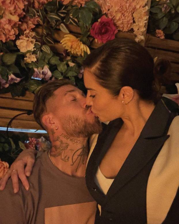 FOTO Izabranica Sergija Ramosa šokirala izjavom: Legendarni realovac 'jedva sklapa krajeve'