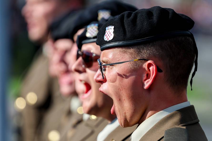 Zagreb: Svečani vojni mimohod u povodu 30 godina VRO Oluja