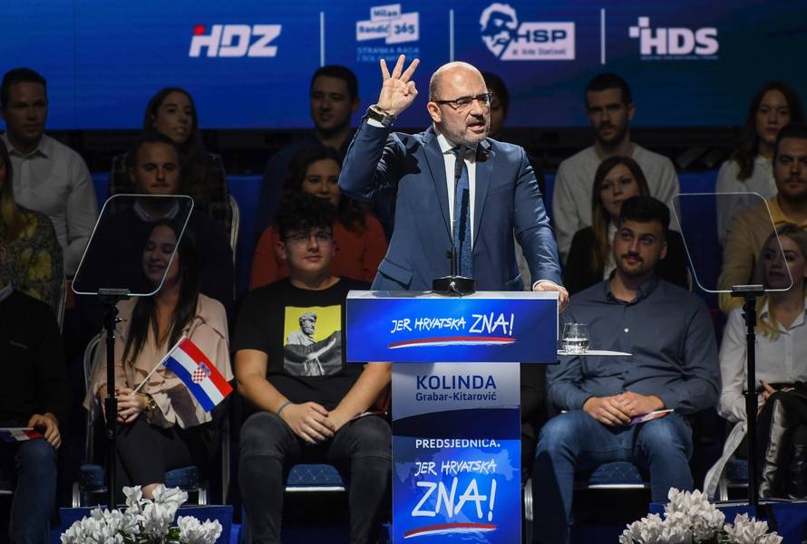 Zagreb: Završni predizborni skup predsjedničke kandidatkinje Kolinde Grabar-Kitarović
