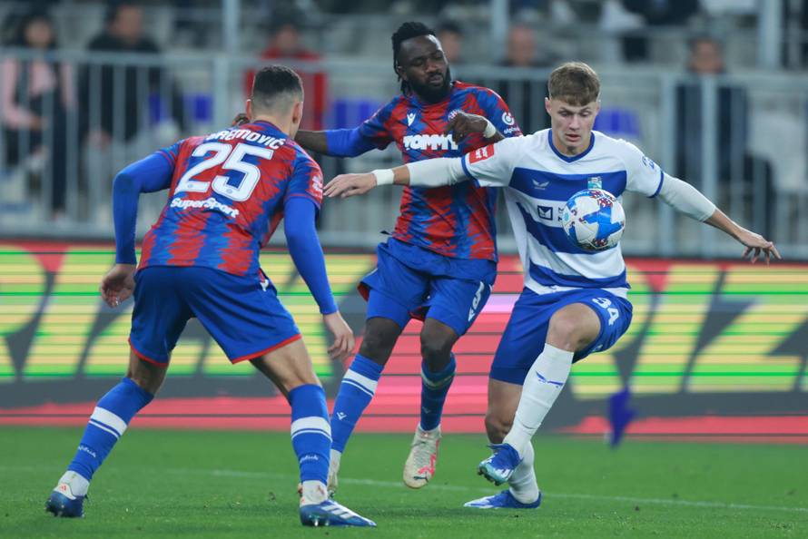 Osijek: Zaostalo 3. kolo SuperSport HNL-a, NK Osijek - HNK Hajduk 