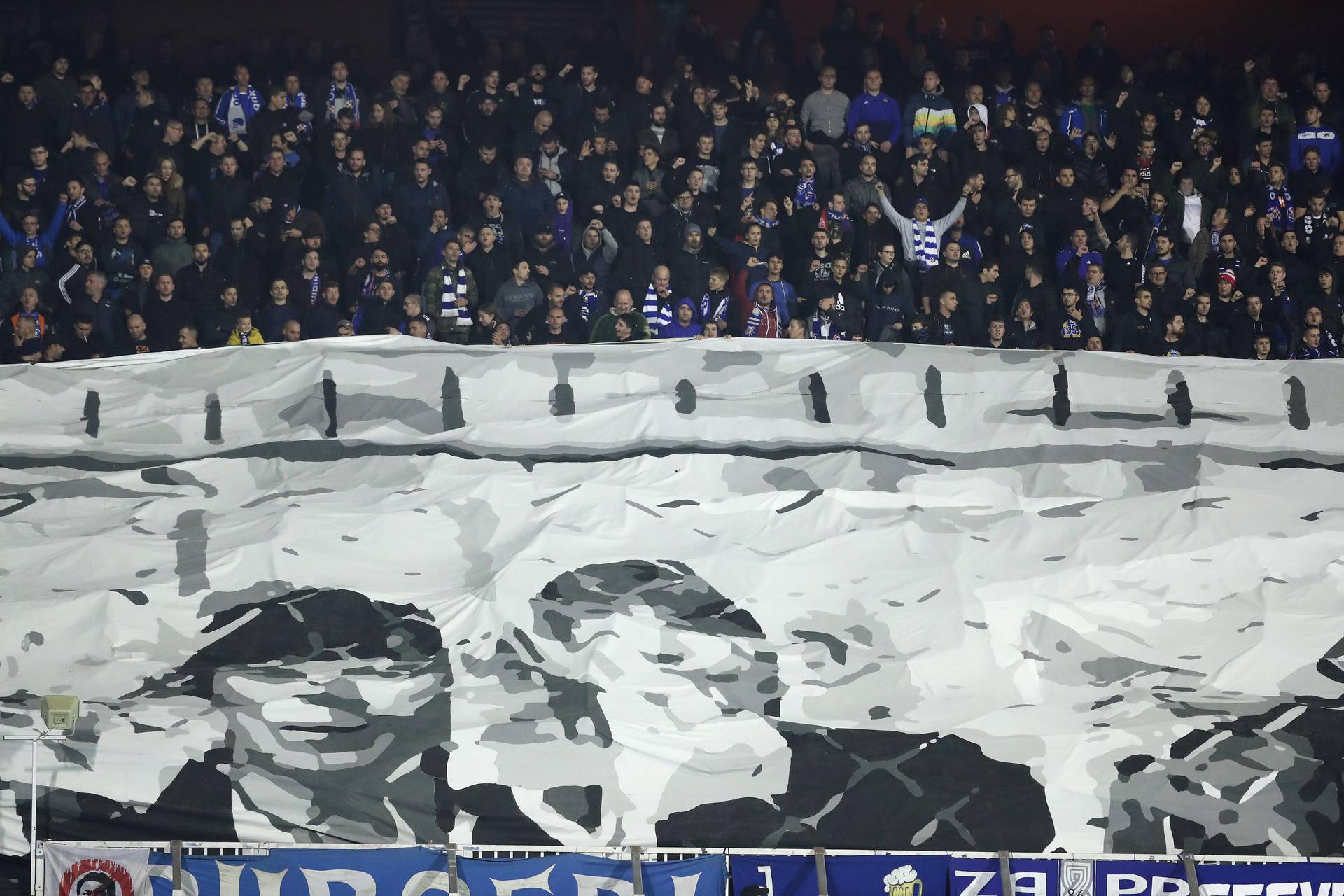 Zagreb: BBB postavio transparent na tribini tijekom utakmice GNK Dinamo - Rapid 