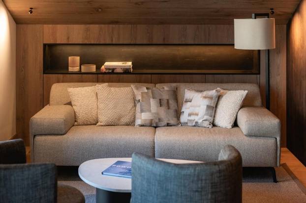 FOTO Ovdje zima izgleda kao iz bajke: Alpski resort u kojem s terase uskačete ravno na skije