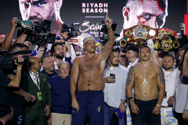 Tyson Fury v Oleksandr Usyk - Weigh-in