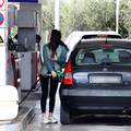 Zbog velikog poskupljenja, INA i Petrol ograni&ccaron;ili to&ccaron;enje goriva: Evo &scaron;to to zna&ccaron;i za voza&ccaron;e!