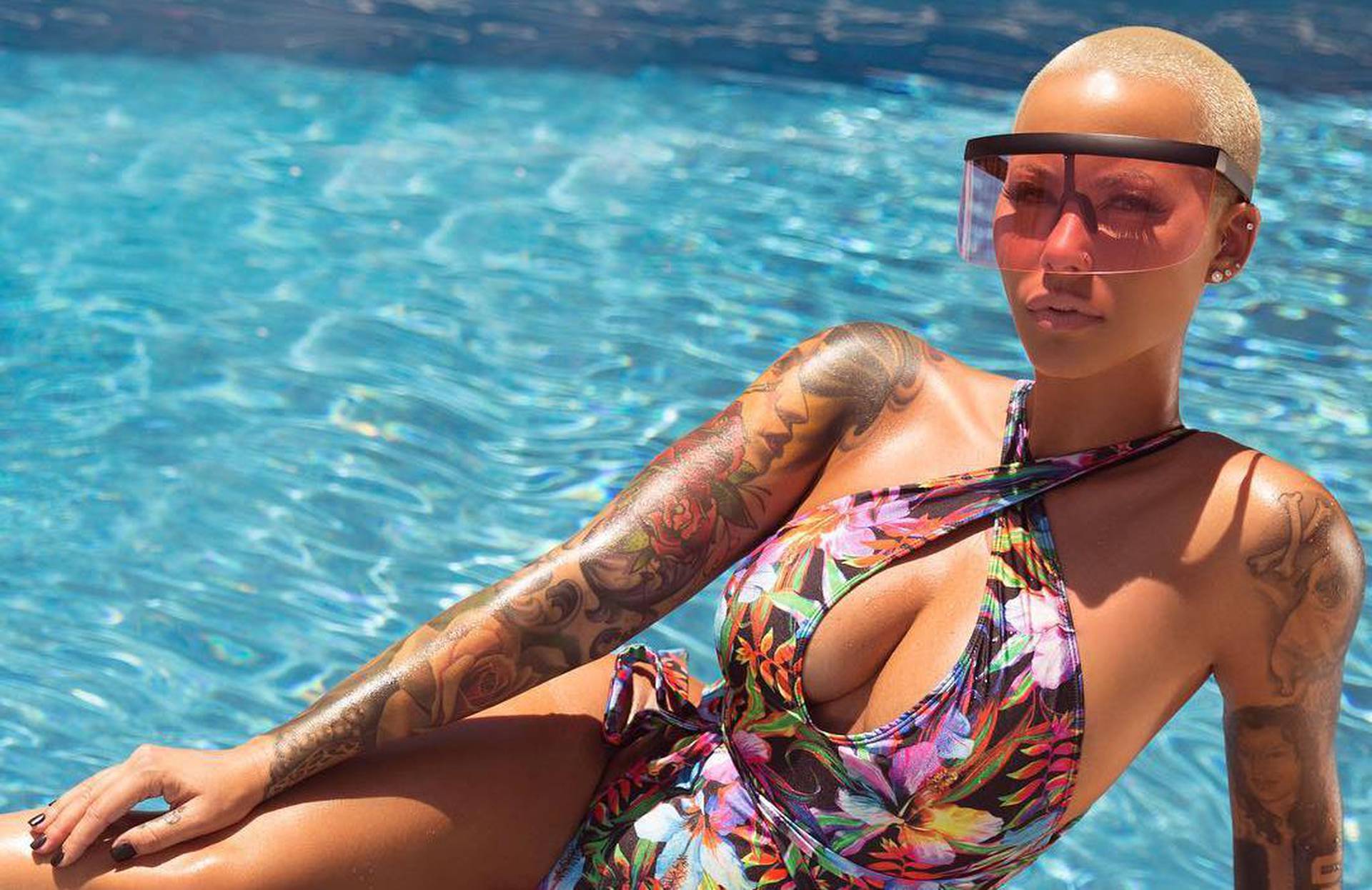 Amber Rose Fake