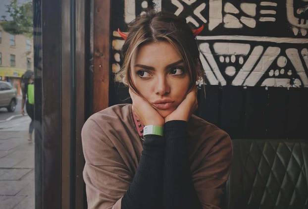 FOTO Pogledajte  kako se Ella Dvornik mijenjala kroz godine