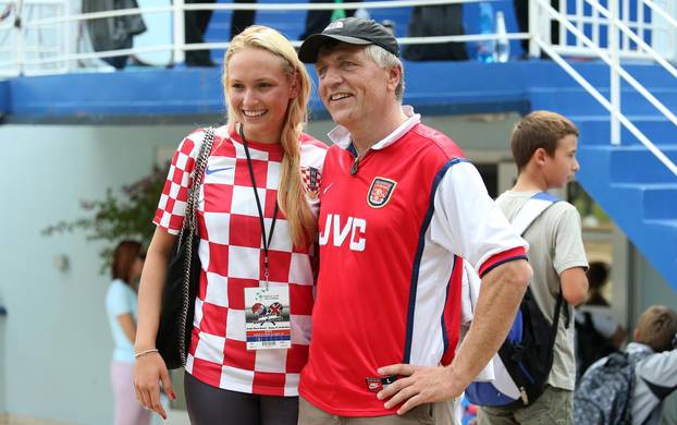 Umag: Donna Veki? na Davis Cupu slikala se s jednim od navija?a