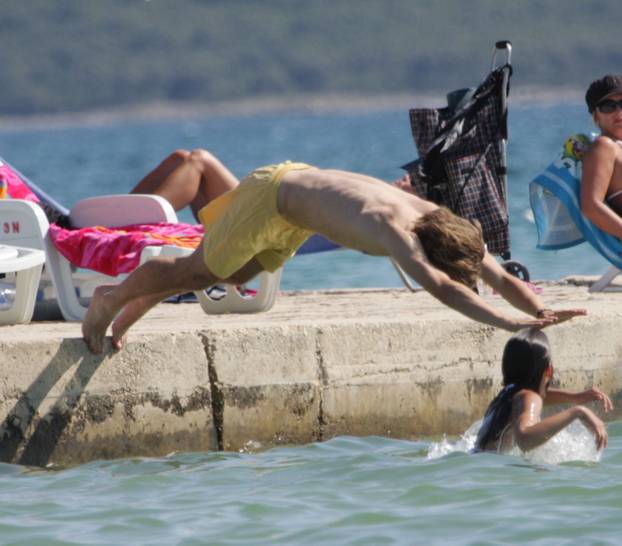 Zaton: Luka Modri? zadnje dane godišnjeg odmora provodi na kupanju 
