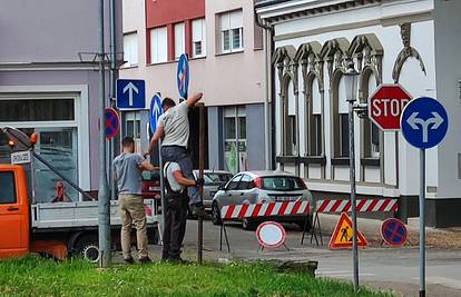 FOTO Kad ti je kolega oslonac: Radnici u Slavonskom Brodu do znaka lako mogu i bez ljestvi