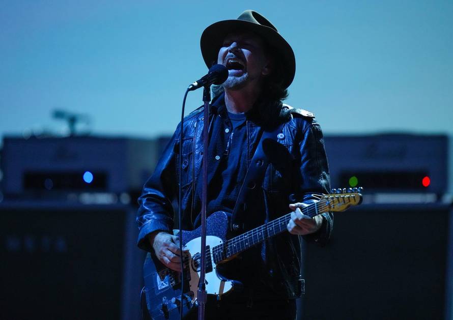 THE CANADIAN PRESS 2024-05-04