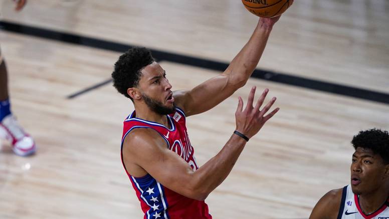 NBA: Simmons ozlijedio koljeno