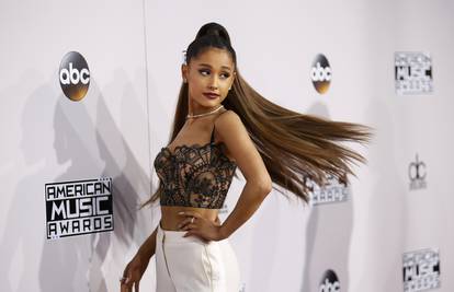 'Ne želim više šutjeti': Arianu je izvrijeđao fan njenog dečka