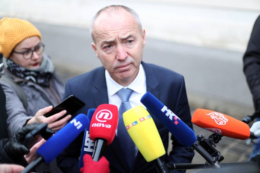 Zagreb: Damir KrstiÄeviÄ obratio se medijima i komentirao nabavu aviona