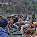 Odron himalajskog ledenjaka progutao petnaestero ljudi, još se traga za 160 nestalih