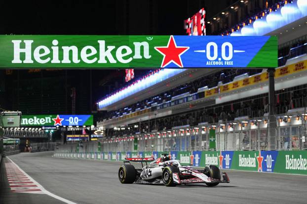 Formula One: Formula One Heineken Las Vegas Grand Prix-Practice