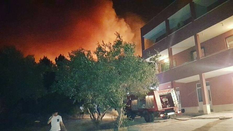 Piloti kanadera: Ovo je majka svih požara, to još nismo vidjeli