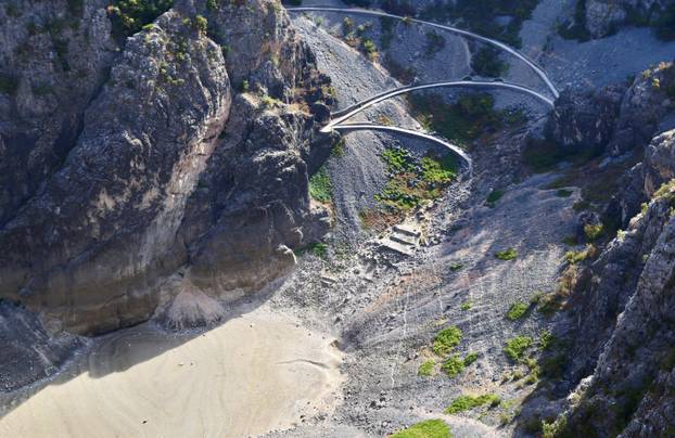 Imotski: Presušilo Modro jezero