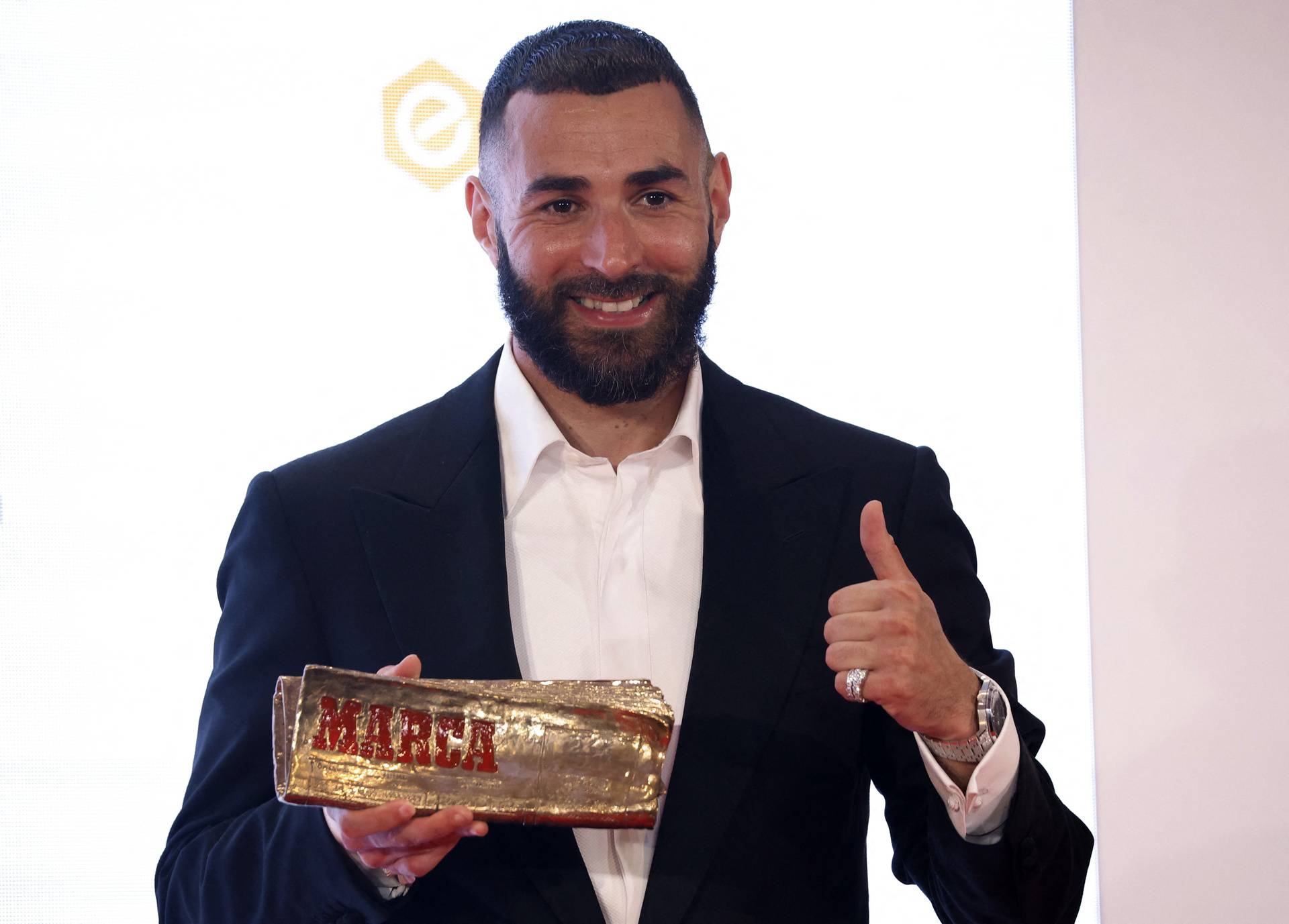 Real Madrid's Karim Benzema receives the Marca Legend Award