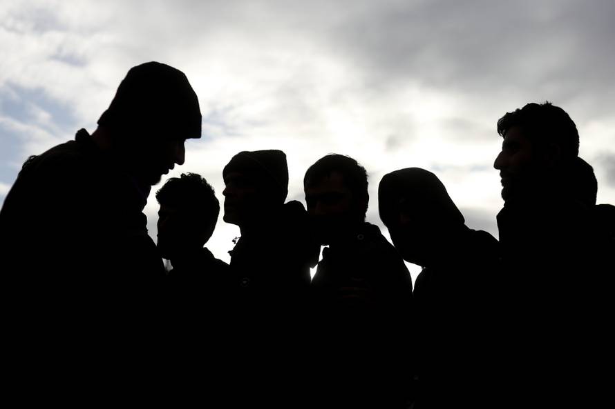 Noć u paklu Vučjaka: Mlate nas i pucaju, bojimo se crne policije