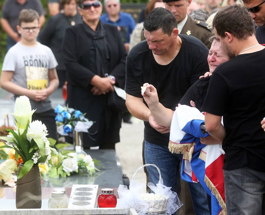 'Konačno će pronaći svoj mir. Naša kalvarija sad je završila'