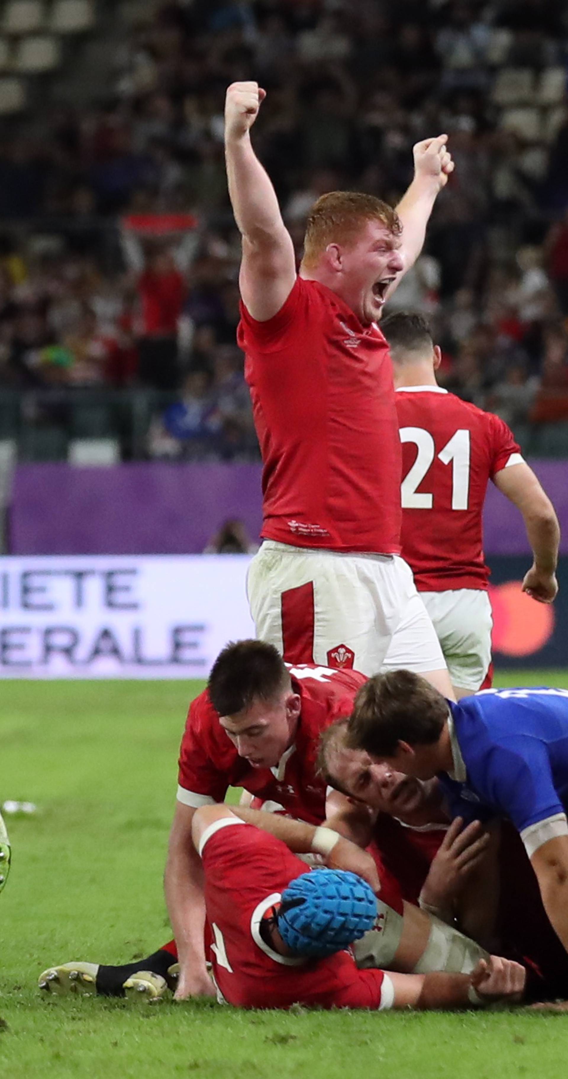 Wales u polufinalu: Francuska izgubila sve s igračem manje