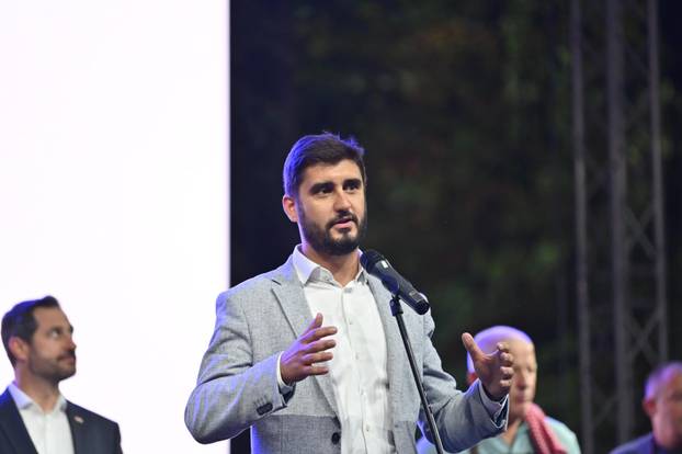 Vrgorac: Otvoreni 7. Dani dalmatinskog pršuta i vina