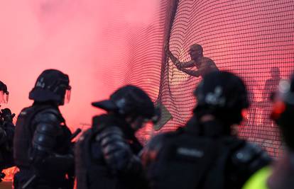 Uefa drastično kaznila Rijeku! Treba platiti 100.000 eura, na čak tri gostovanja bez navijača