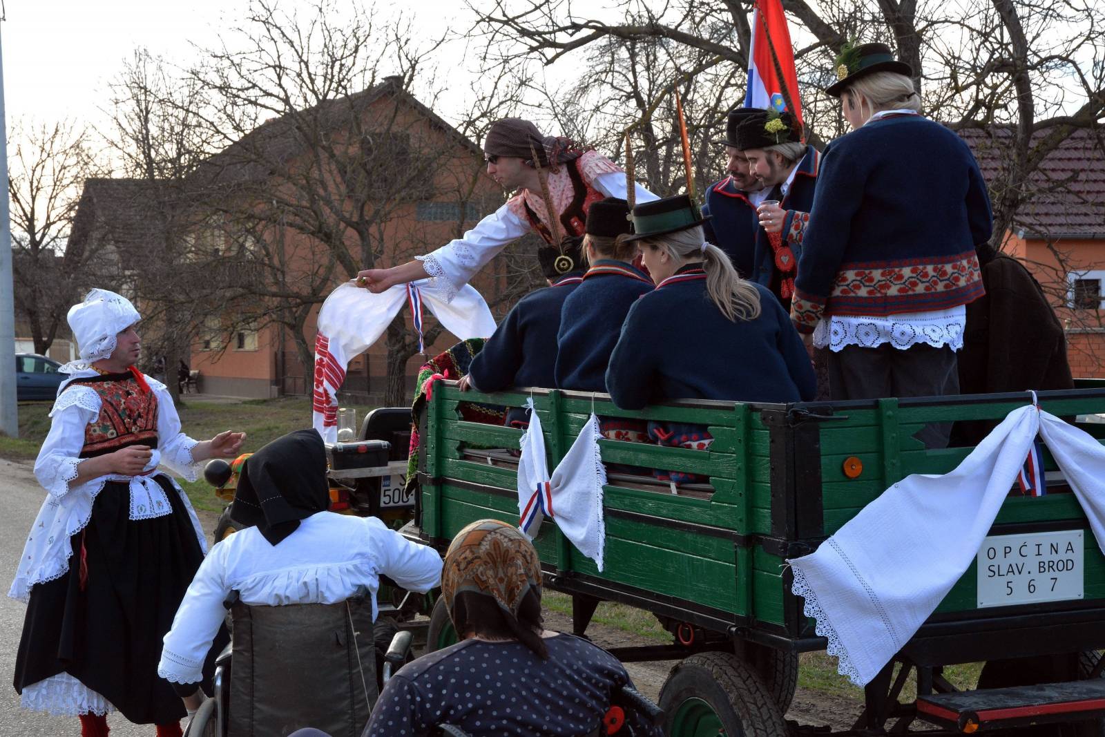 Donja Bebrina: Bebrinski karneval jedna je od najveselijih karnevalskih manifestacija u Slavoniji