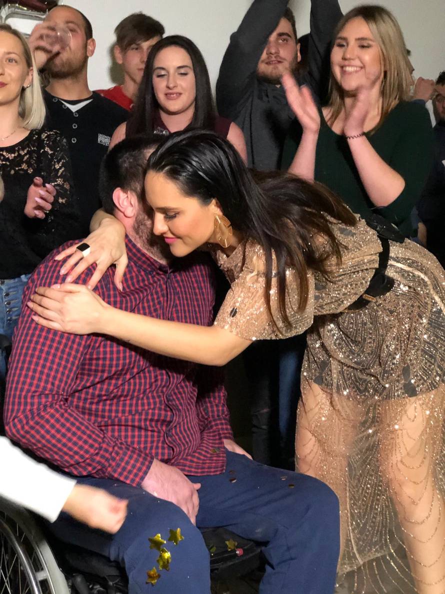 Dario (25): Lana, hvala što si mi zapjevala, stvarno si kraljica