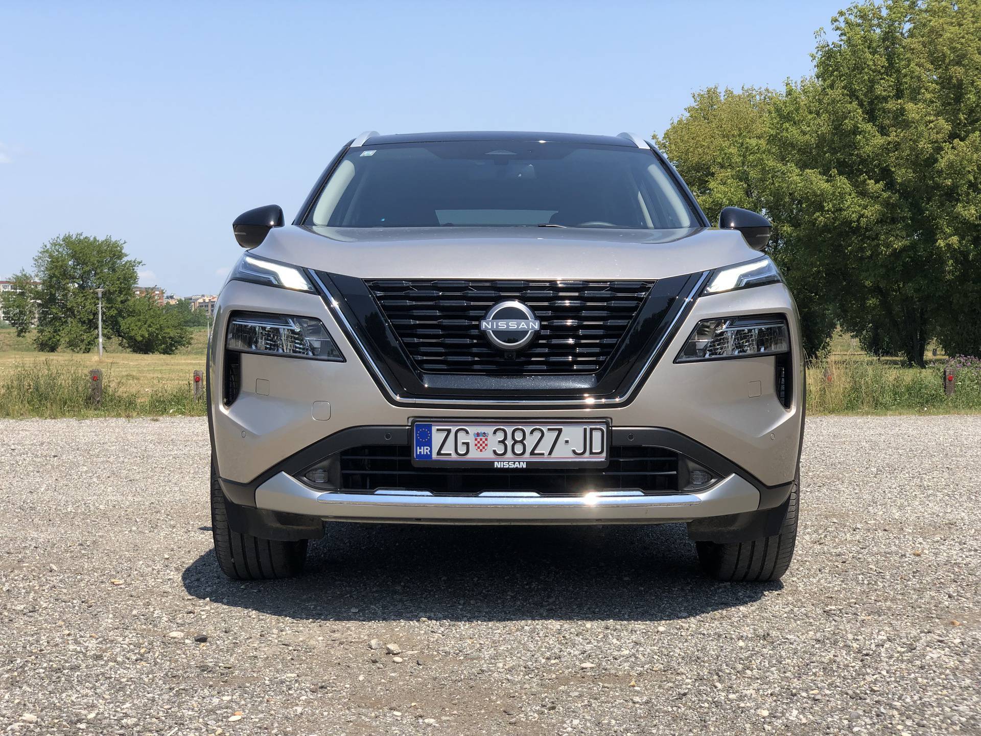 Nissan X-Trail na testu: Vozi samo na struju, a troši benzin