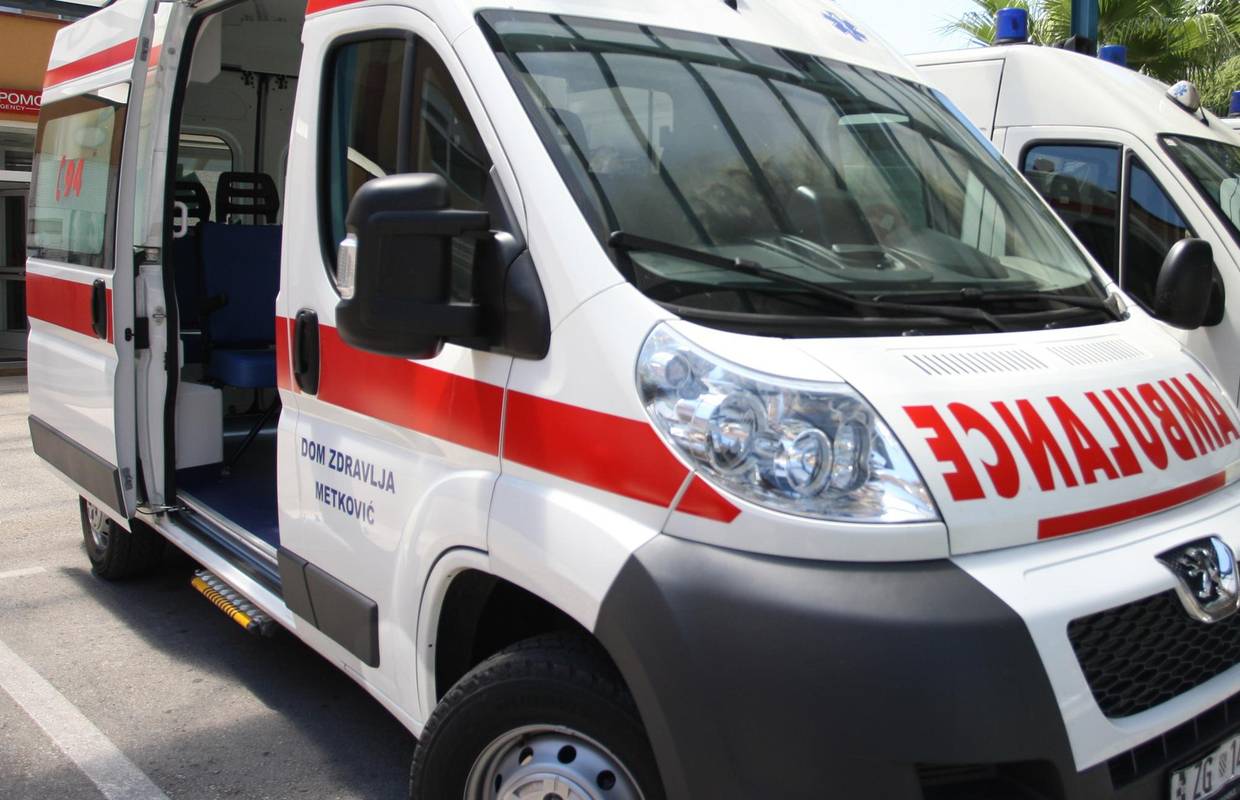 Tragedija kod Zagreba: Stariji muškarac ručao s prijateljem pa se počeo gušiti hranom i umro
